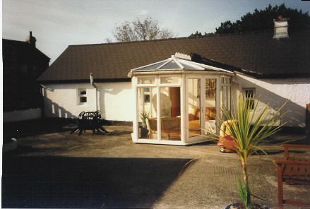 cottageconservatory.jpg