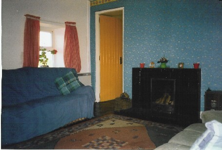 cottagelivingroom.jpg